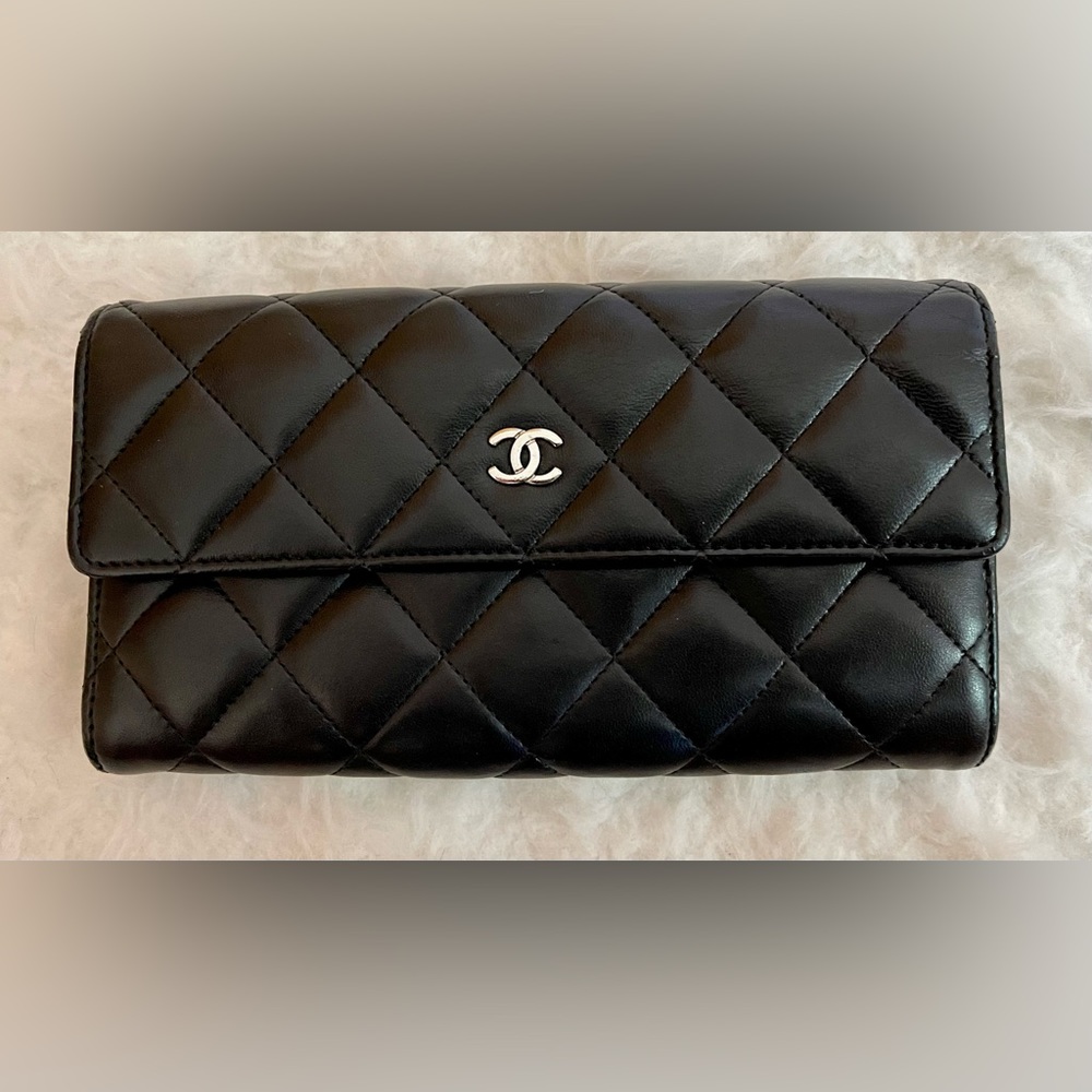 Auth Chanel Matelasse Black Lambskin